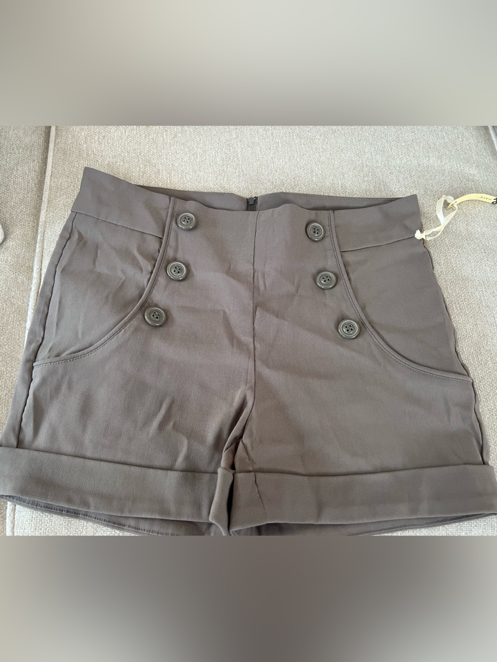 Women's Button-Front Shorts in Taupe Gray